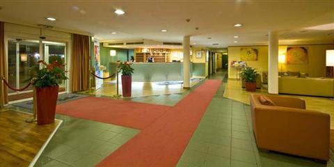 фото отеля Park Inn by Radisson Uno City Vienna