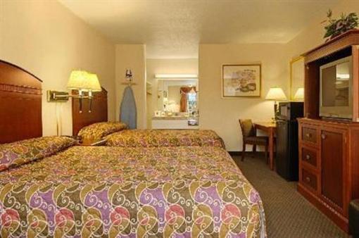 фото отеля Super 8 Ukiah