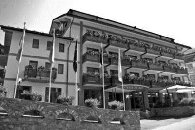 фото отеля Hotel Cresta et Duc