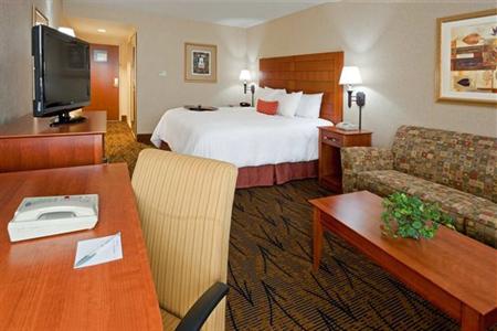 фото отеля Hampton Inn Boston - Logan Airport