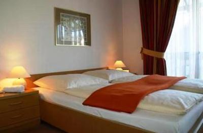 фото отеля Hotel Garni Zum Reschen