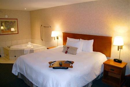 фото отеля Hampton Inn & Suites By Hilton Calgary-University Northwest