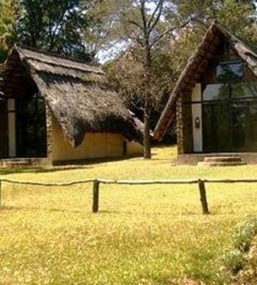 фото отеля Hotel Harare Safari Lodge