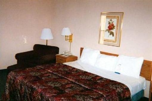 фото отеля AmericInn Kalamazoo