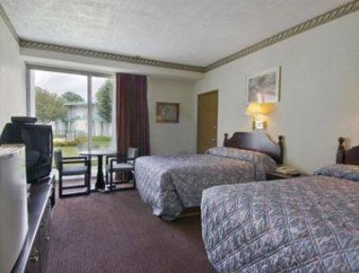 фото отеля Howard Johnson Inn - Ramsey