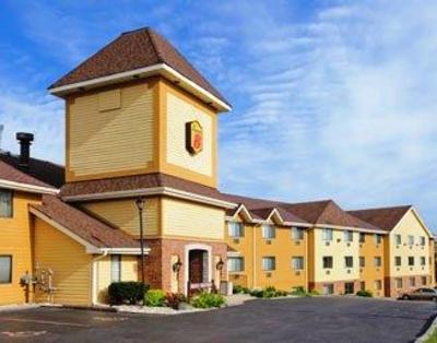 фото отеля Super 8 Waukesha