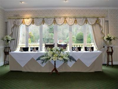 фото отеля Maenan Abbey Hotel