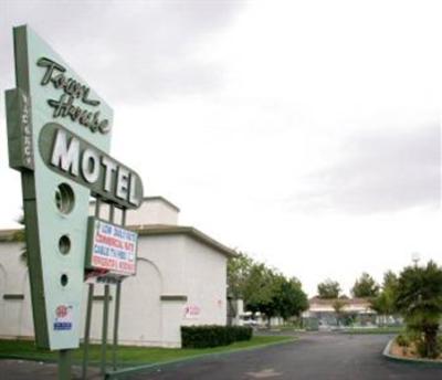 фото отеля Town House Motel Lancaster (California)