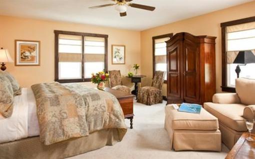 фото отеля Delaware Inn at Rehoboth Bed & Breakfast