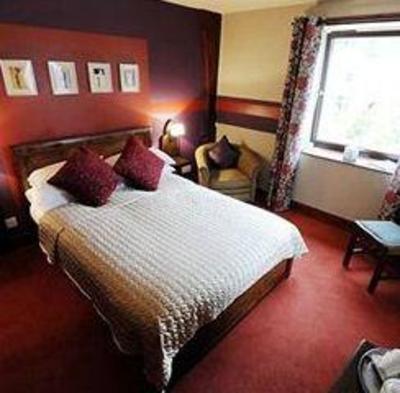 фото отеля Auld Kirk Hotel