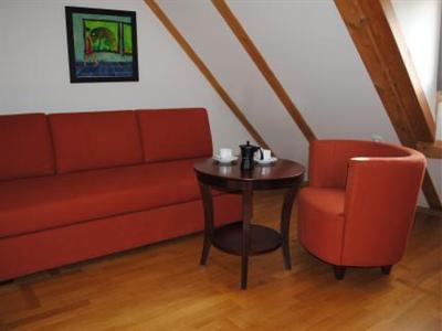фото отеля Lokal Inn
