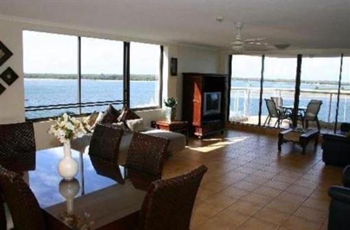 фото отеля Beaconlea Tower Apartments