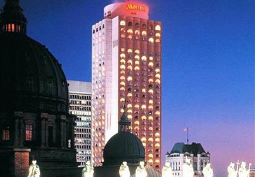 фото отеля Marriott Chateau Champlain