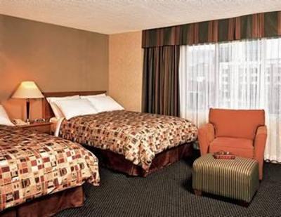 фото отеля Coast Edmonton Plaza Hotel