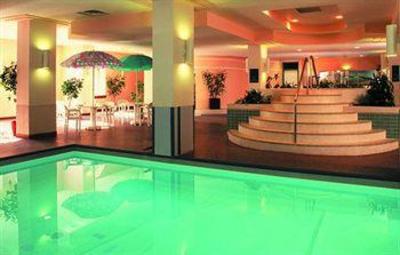 фото отеля Coast Edmonton Plaza Hotel
