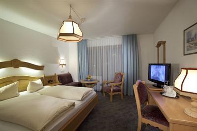 фото отеля Parkhotel Sonnenhof Oberammergau