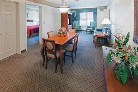фото отеля Country Inn & Suites Lewisburg