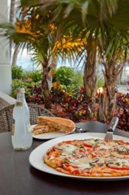фото отеля Hilton Ft Lauderdale Beach Resort