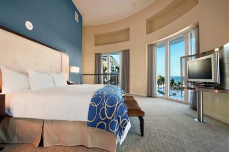 фото отеля Hilton Ft Lauderdale Beach Resort