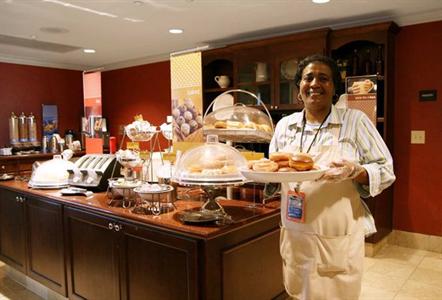 фото отеля Hampton Inn & Suites Montgomery-East Chase