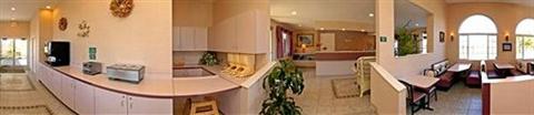 фото отеля Parkside Inn Bridgeview Mackinaw City