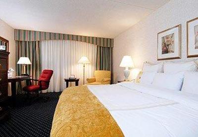 фото отеля Marriott Charleston Town Center