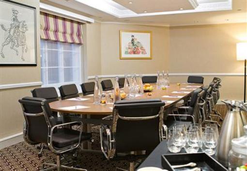 фото отеля St. Ermin's Hotel
