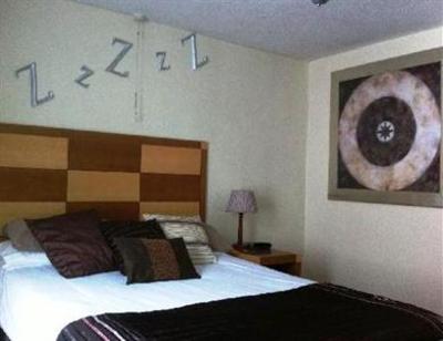 фото отеля The White Hart Inn Halstead