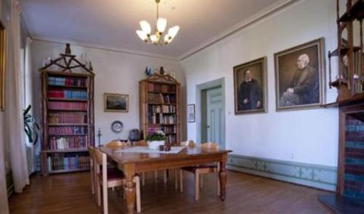 фото отеля Hellidens Slott