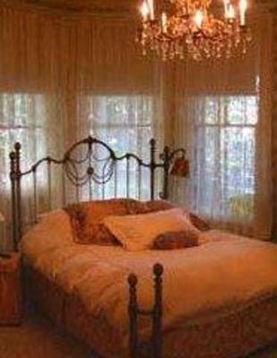 фото отеля Odell House Lodging