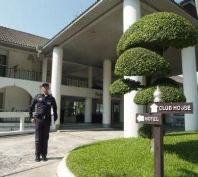 фото отеля Bangpra International Golf Club