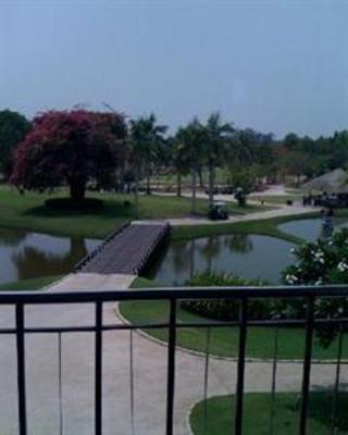 фото отеля Bangpra International Golf Club