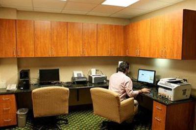 фото отеля Hampton Inn & Suites Williamsburg-Central