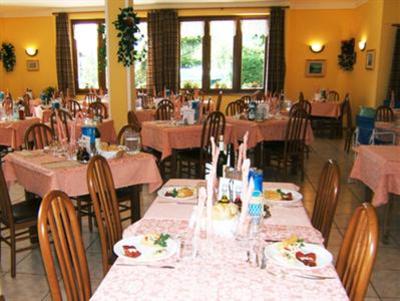 фото отеля Hotel Zurigo Molveno
