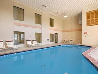 фото отеля Travelodge Grand Rapids