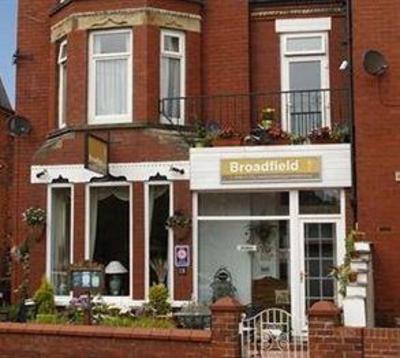 фото отеля Broadfield Hotel