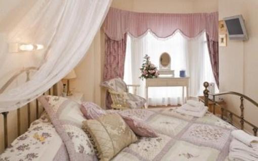 фото отеля Broadfield Hotel