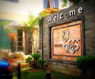 фото отеля Trio Hotel Bandung