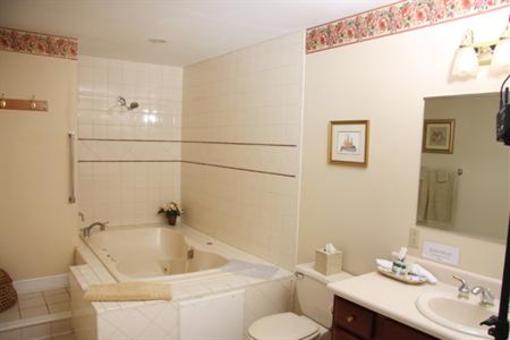 фото отеля Brightwood Inn