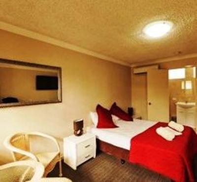 фото отеля Tropicana Motel Mermaid Beach