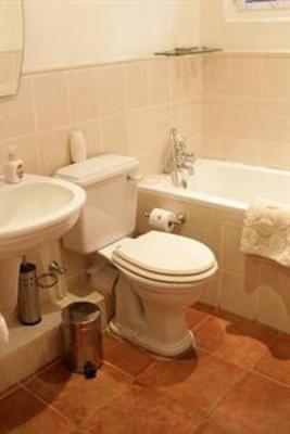 фото отеля Five Burnham Guest House