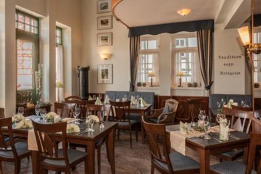 фото отеля Landhotel Zum Hessenpark Neu-Anspach