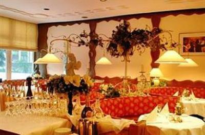 фото отеля Caravelle Hotel im Park