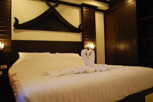 фото отеля Hallo Patong Hotel Phuket