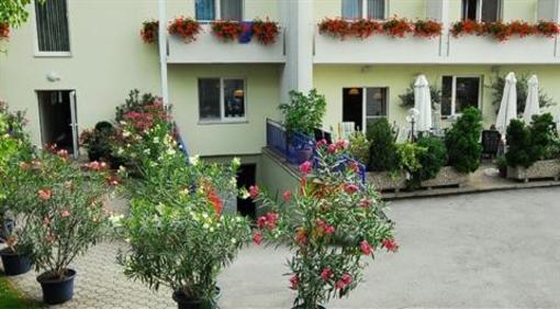 фото отеля Schmidt Pension