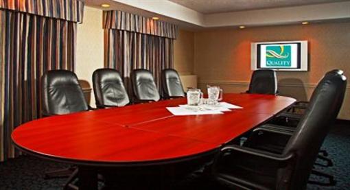 фото отеля Quality Hotel Downtown Ottawa