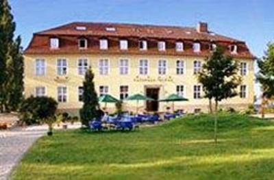 фото отеля Familien- Und Freizeithotel Gutshaus Petkus