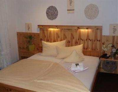 фото отеля Hotel Zum Deutschen Eck Velbert
