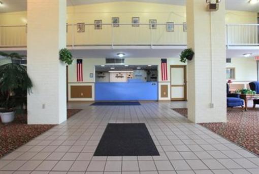 фото отеля Americas Best Value Inn Newton (Iowa)