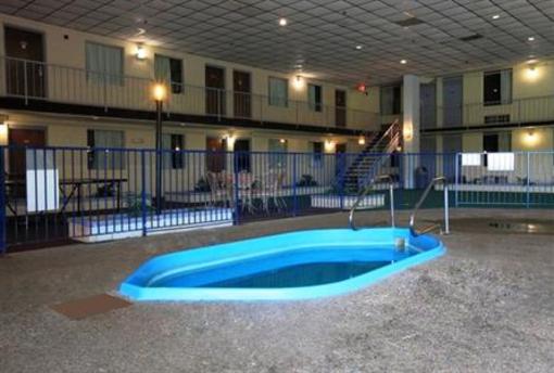 фото отеля Americas Best Value Inn Newton (Iowa)